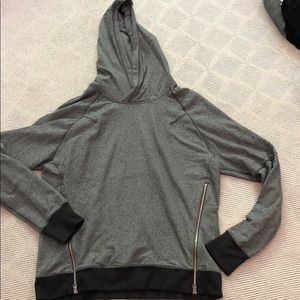 LULULEMON SWEATSHIRT with hood